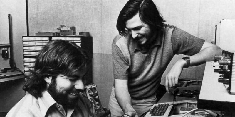 Steve Jobs và Steve Wozniak