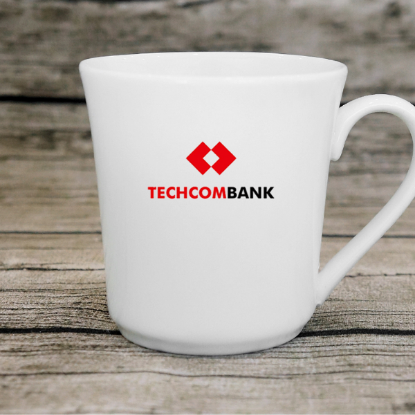 Logo Techcombank trên quà tặng khách hàng