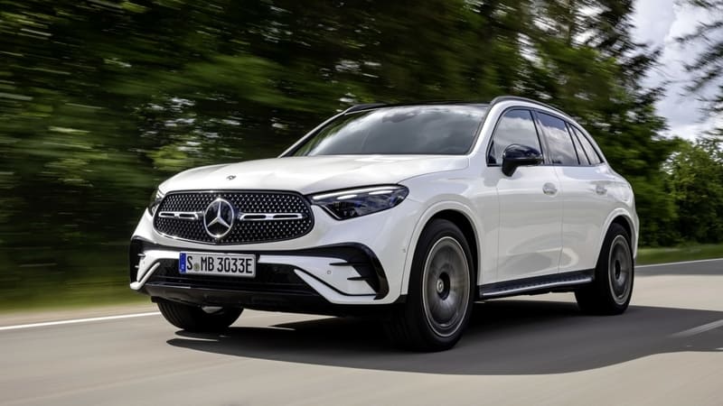 Câu chuyện thú vị đằng sau Logo Mercedes